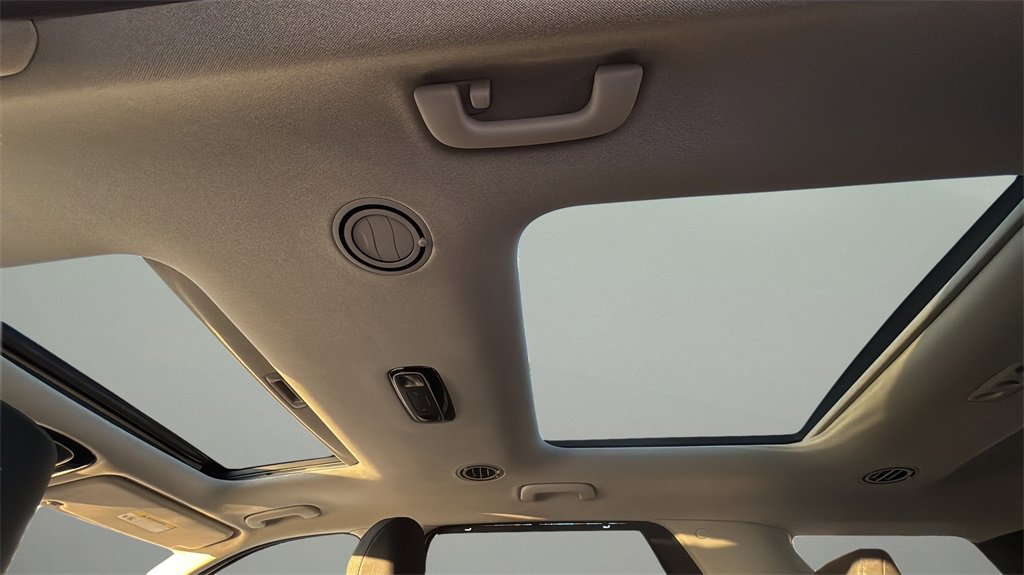 Used 2024 Hyundai Palisade Limited image 19