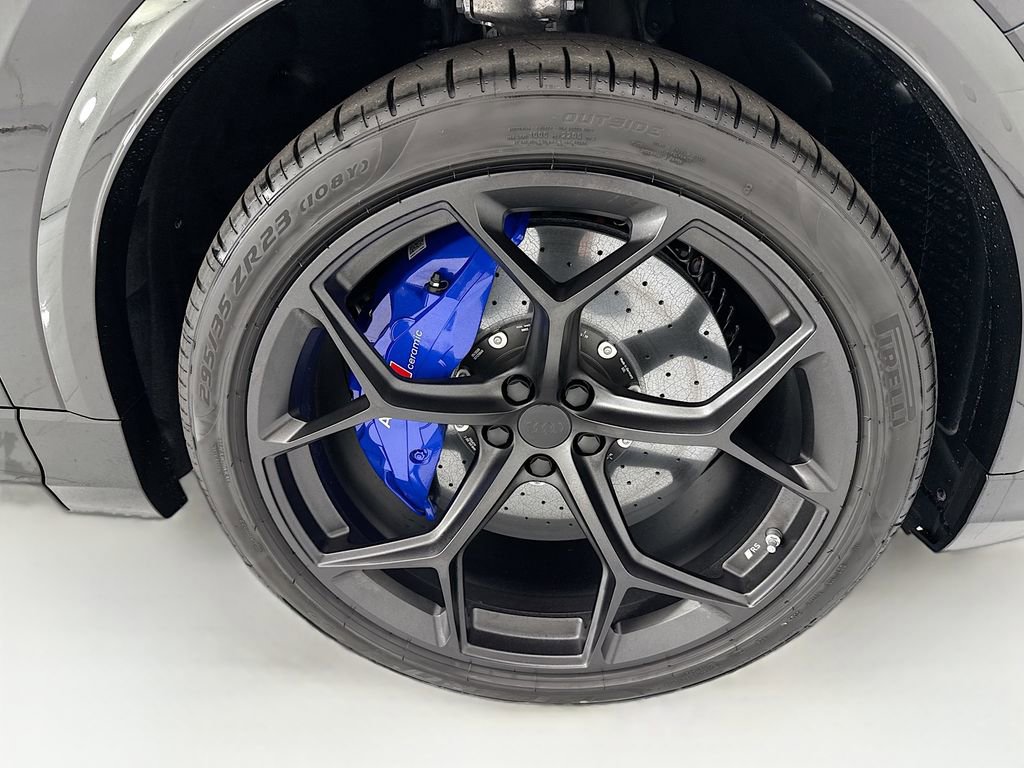 New 2026 Audi RS Q8 performance image 32