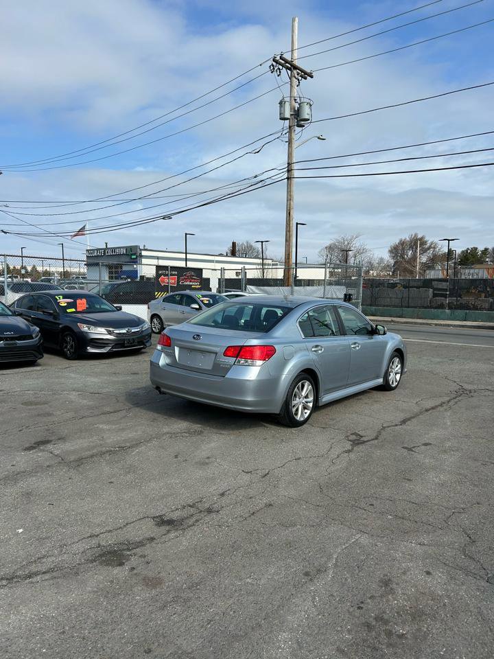 Used 2013 Subaru Legacy 2.5i Premium w/ All-Weather Pkg image 4