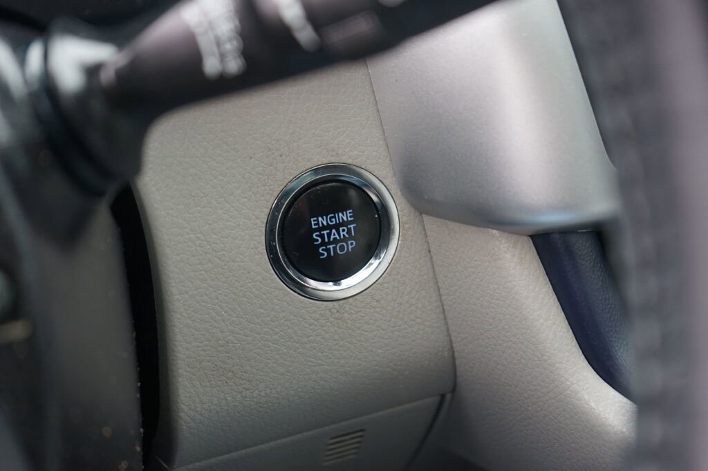 Used 2017 Toyota Highlander XLE image 23