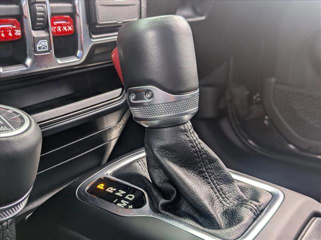 Used 2021 Jeep Wrangler Unlimited Sahara AWD/4WD image 12