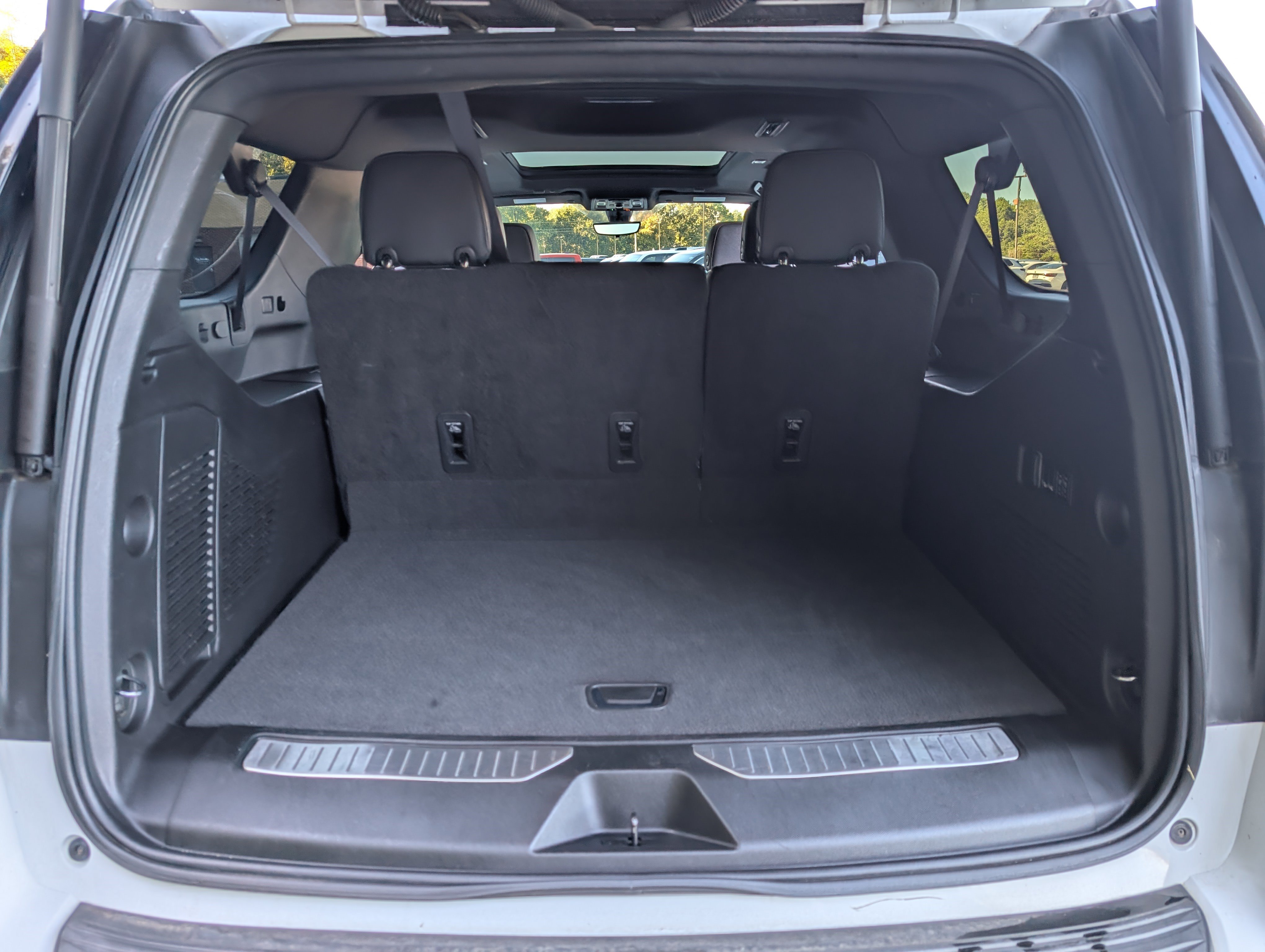 Used 2022 Chevrolet Suburban High Country w/ Max Trailering Package AWD/4WD image 20