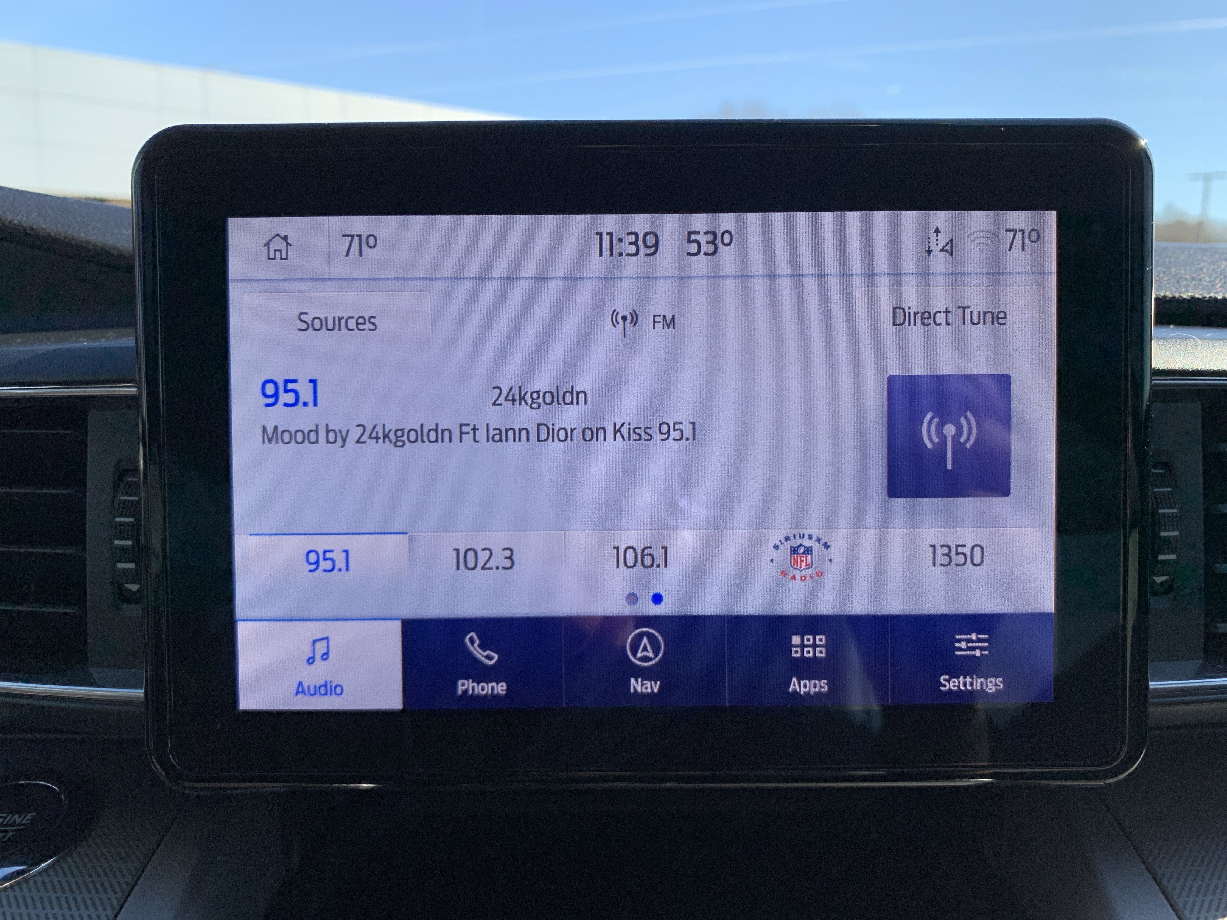 Used 2022 Ford Explorer XLT w/ Equipment Group 202A image 23