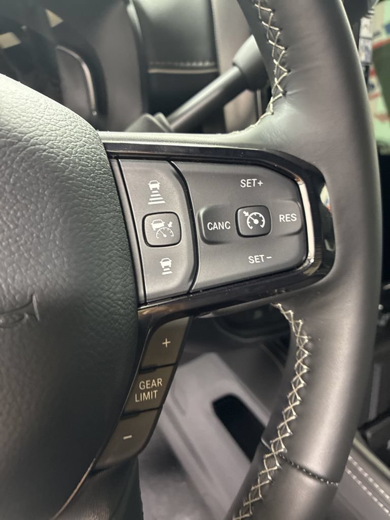 New 2026 RAM 2500 Limited AWD/4WD image 16