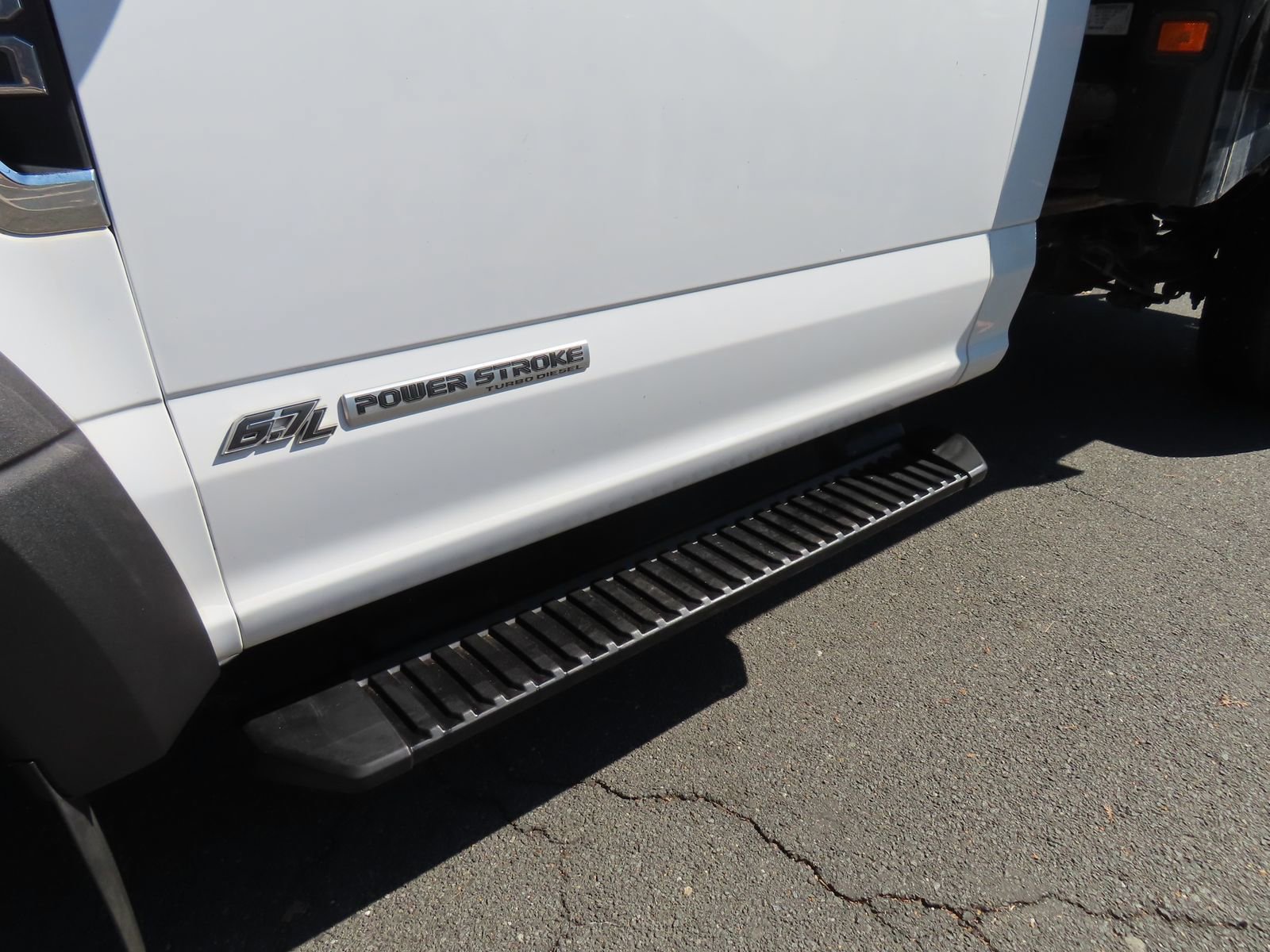 Used 2019 Ford F550 2WD Regular Cab Super Duty image 15