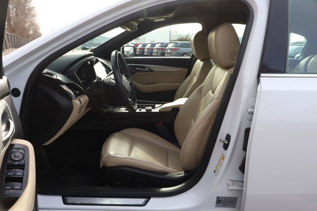 Used 2023 Cadillac CT5 Luxury w/ Cold Weather Package image 32