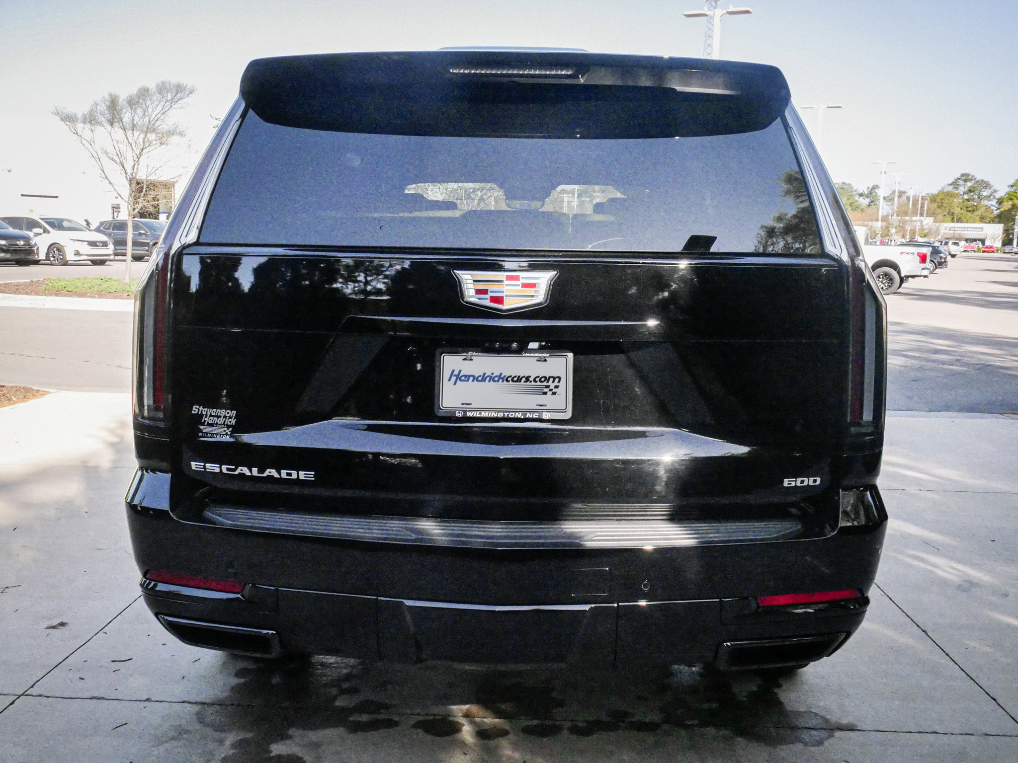 Used 2026 Cadillac Escalade Platinum Sport AWD/4WD image 9