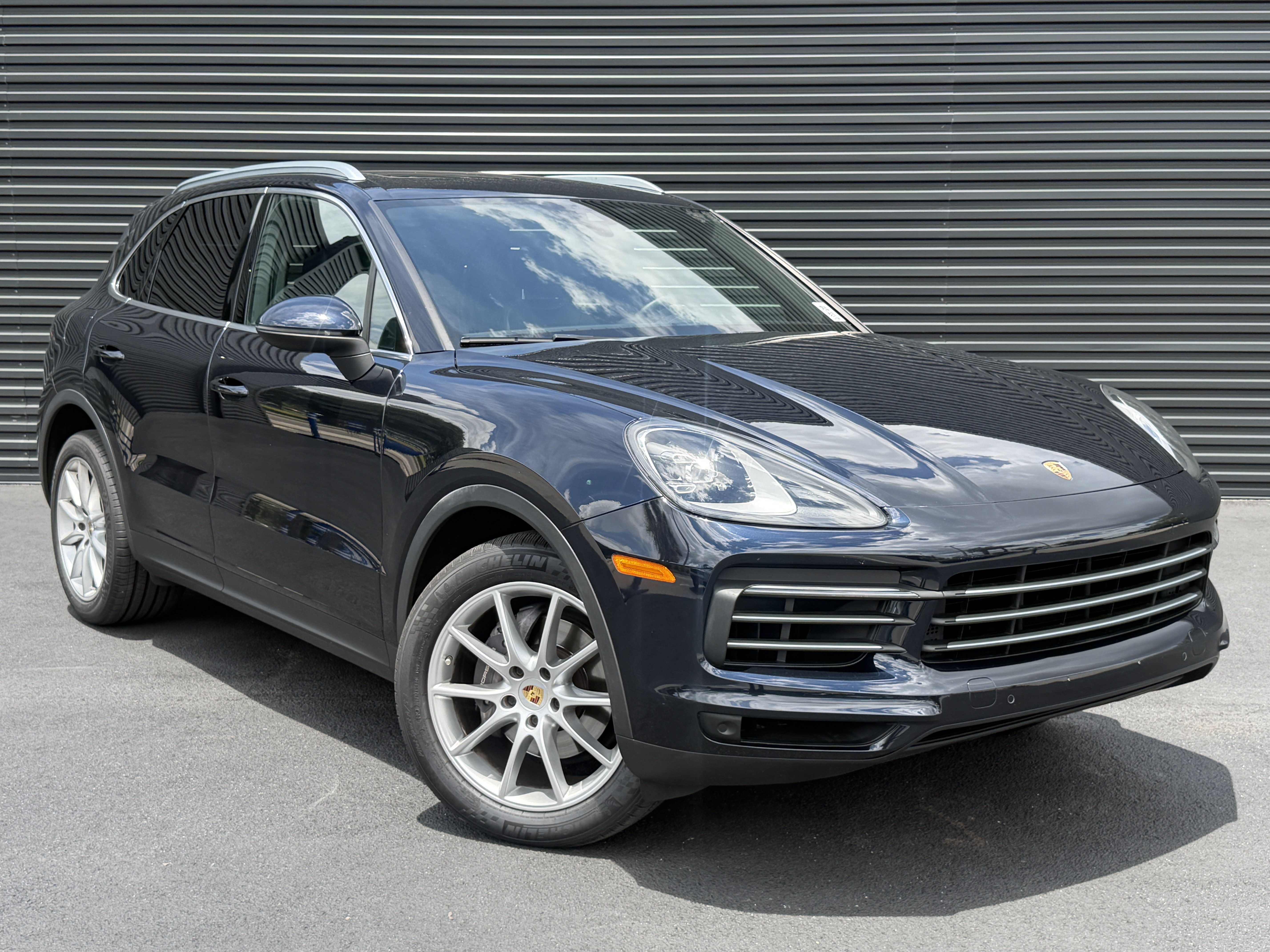Certified 2020 Porsche Cayenne AWD/4WD image 7