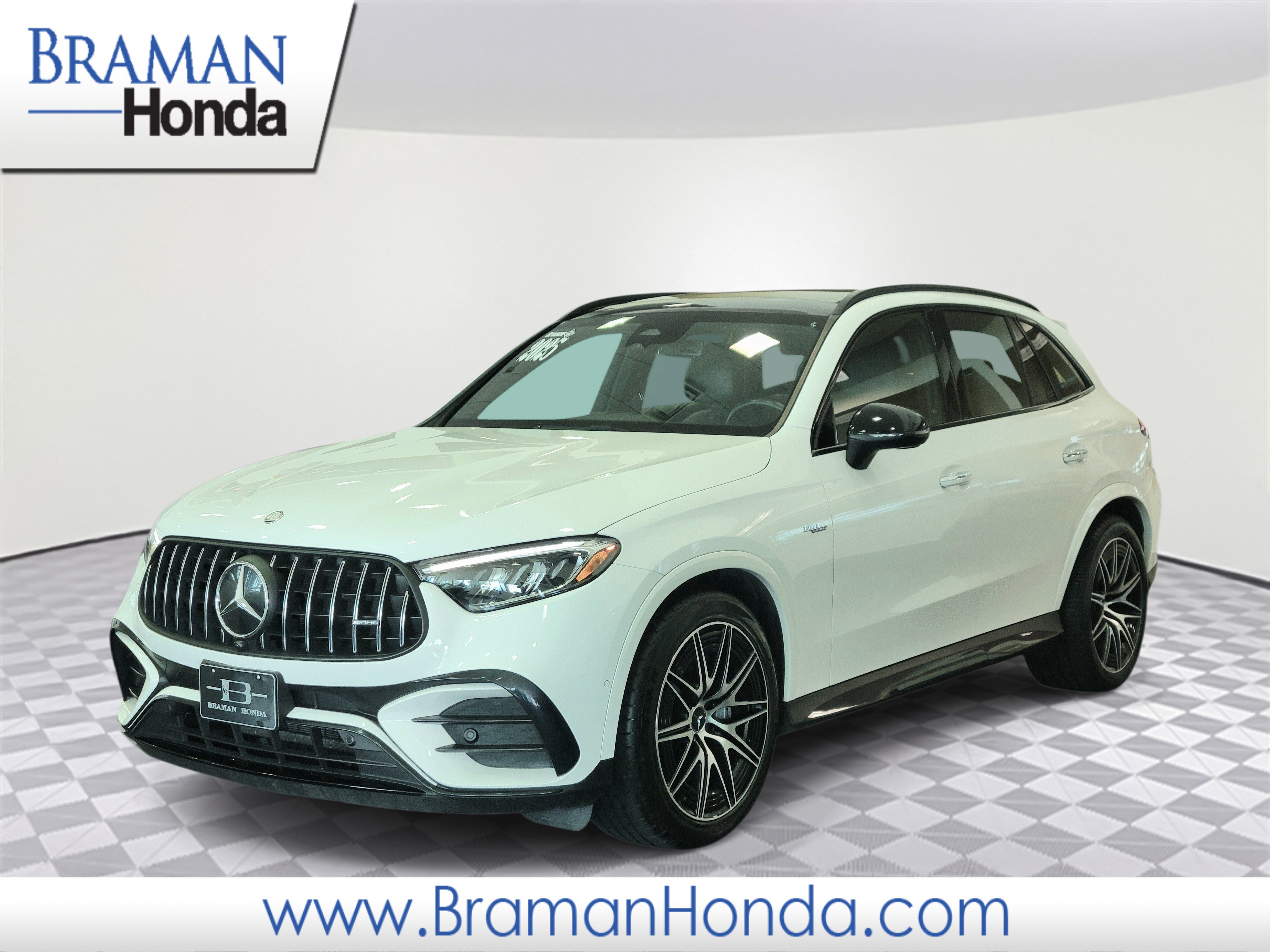Used 2025 Mercedes-Benz GLC 43 AMG 4MATIC image 1