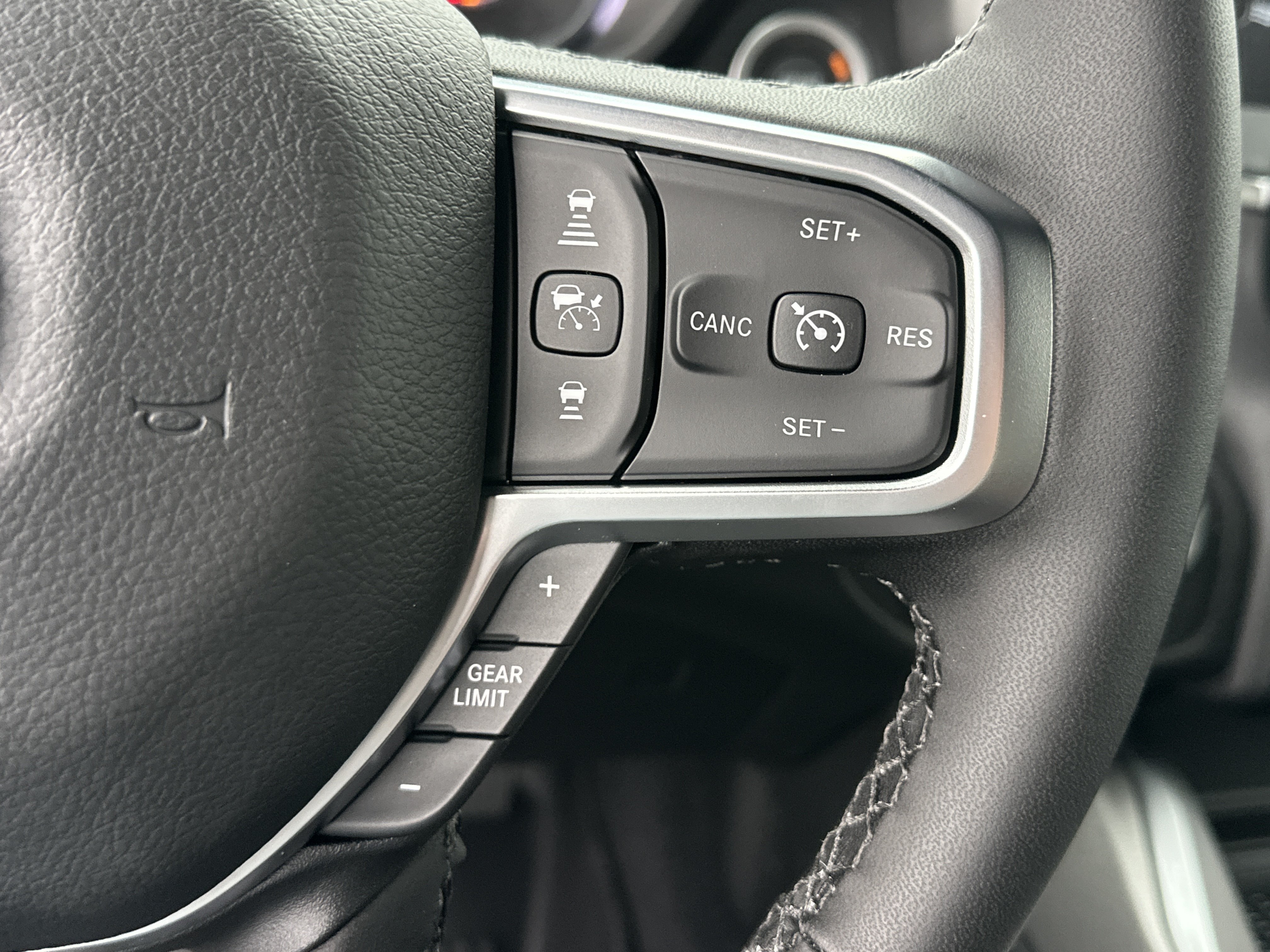 New 2026 RAM 1500 Big Horn AWD/4WD image 9