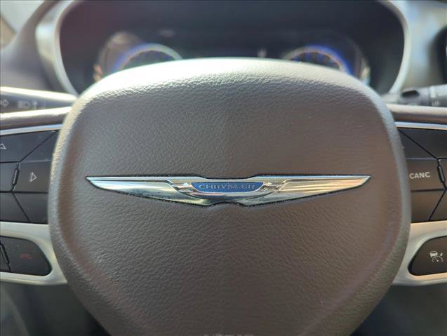 Used 2019 Chrysler Pacifica Touring-L Plus w/ Advanced Safetytec Group FWD image 26
