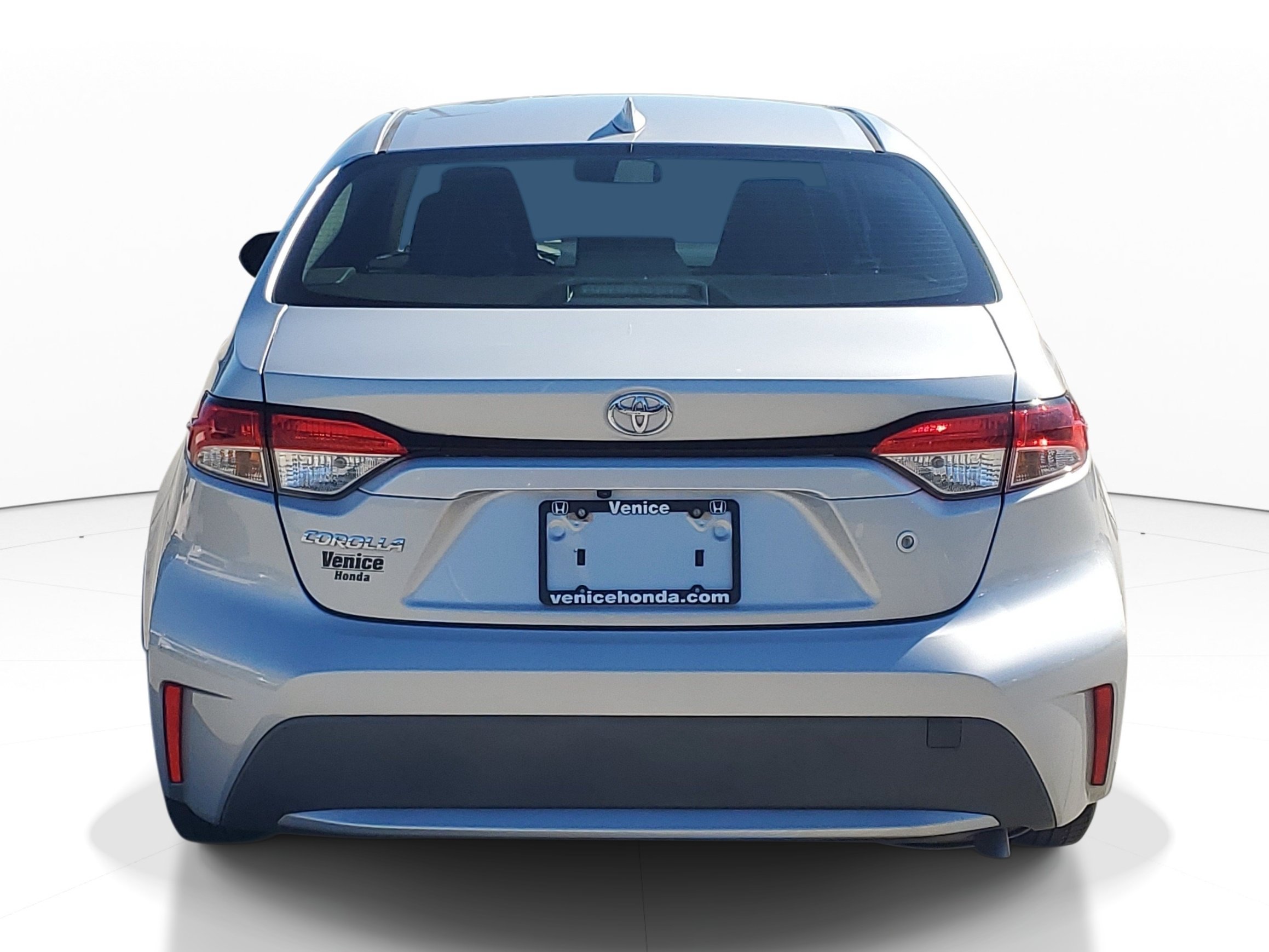 Used 2020 Toyota Corolla L FWD image 5