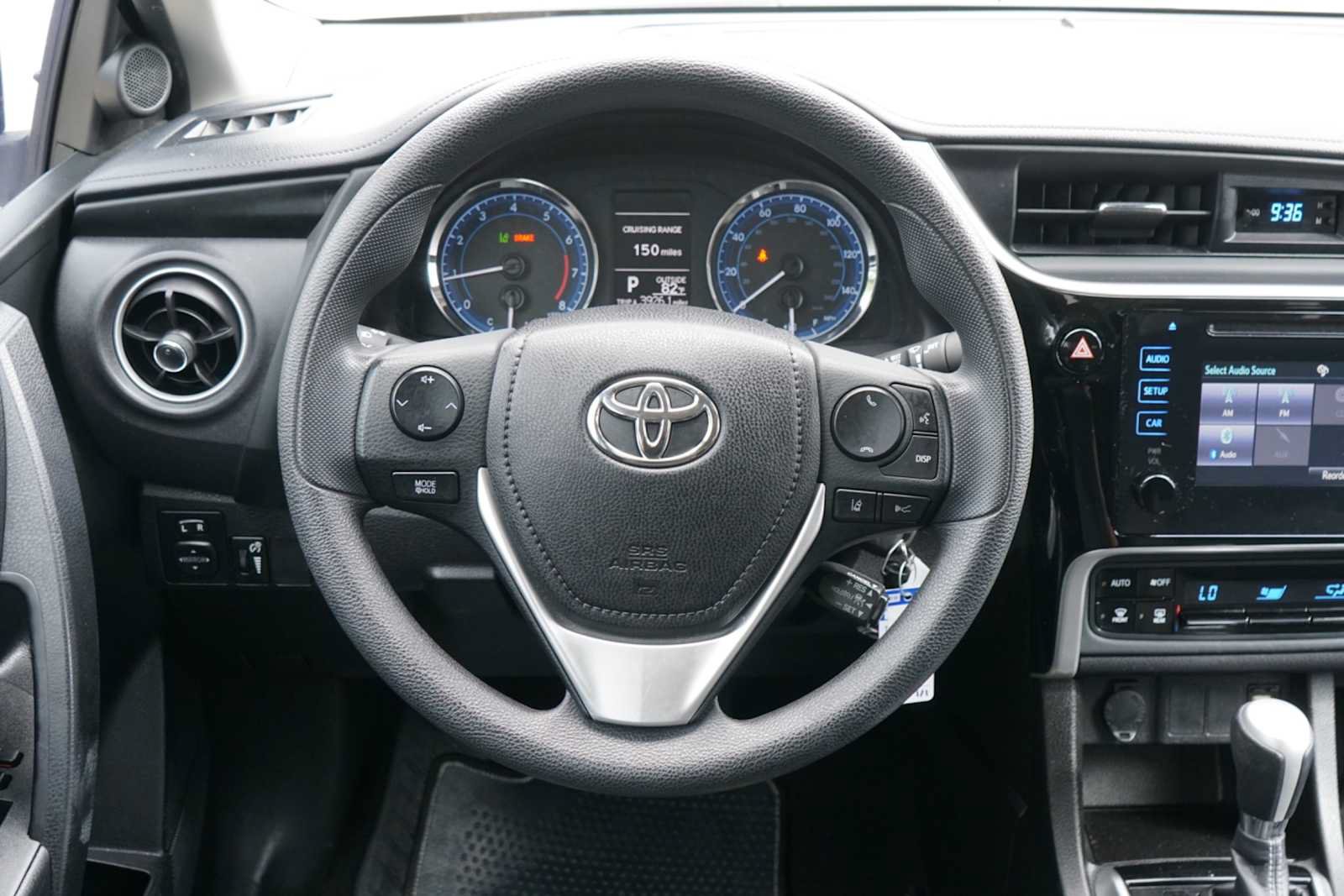 Used 2017 Toyota Corolla LE FWD image 25