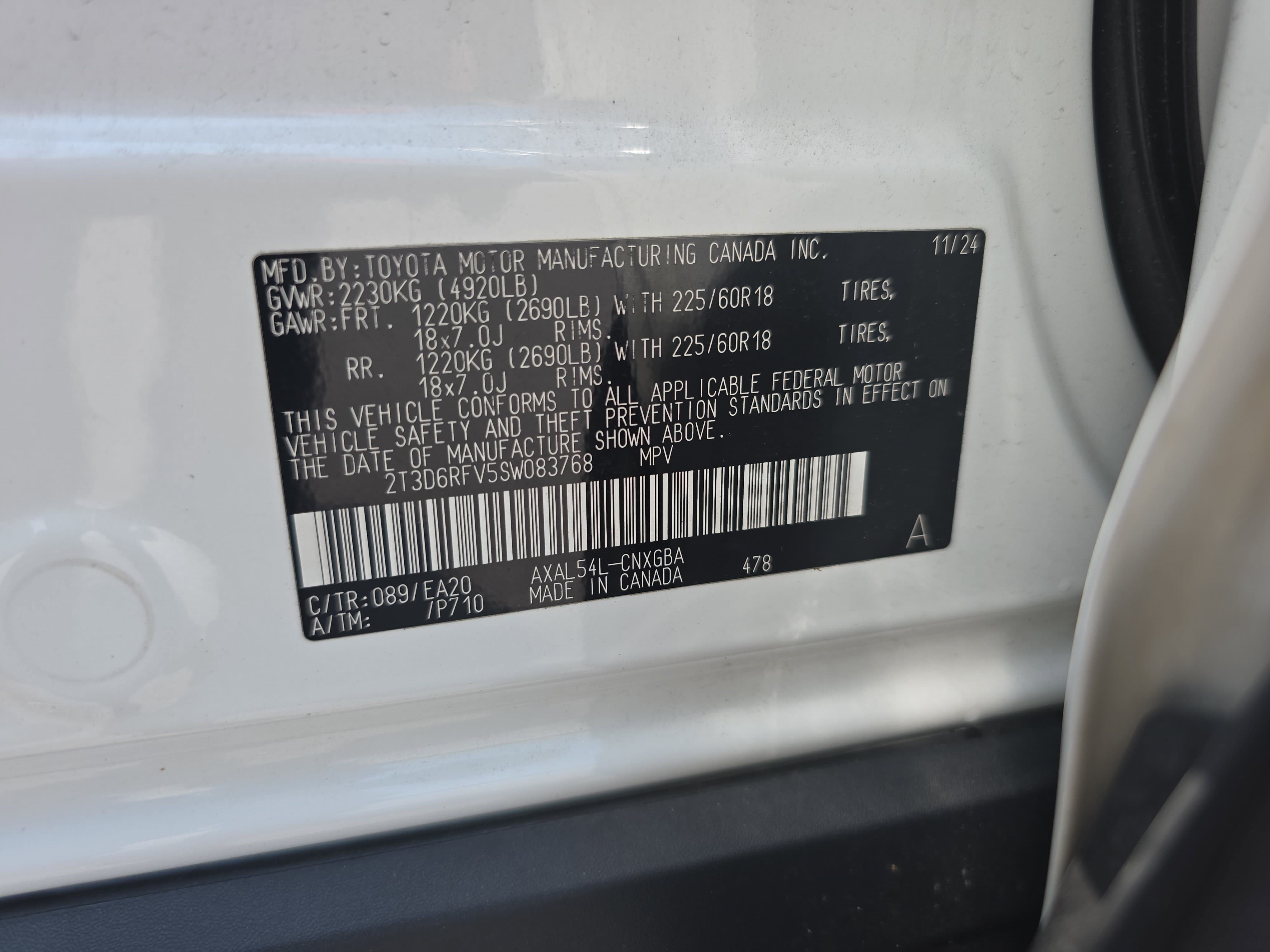 Used 2025 Toyota RAV4 Limited AWD/4WD image 34