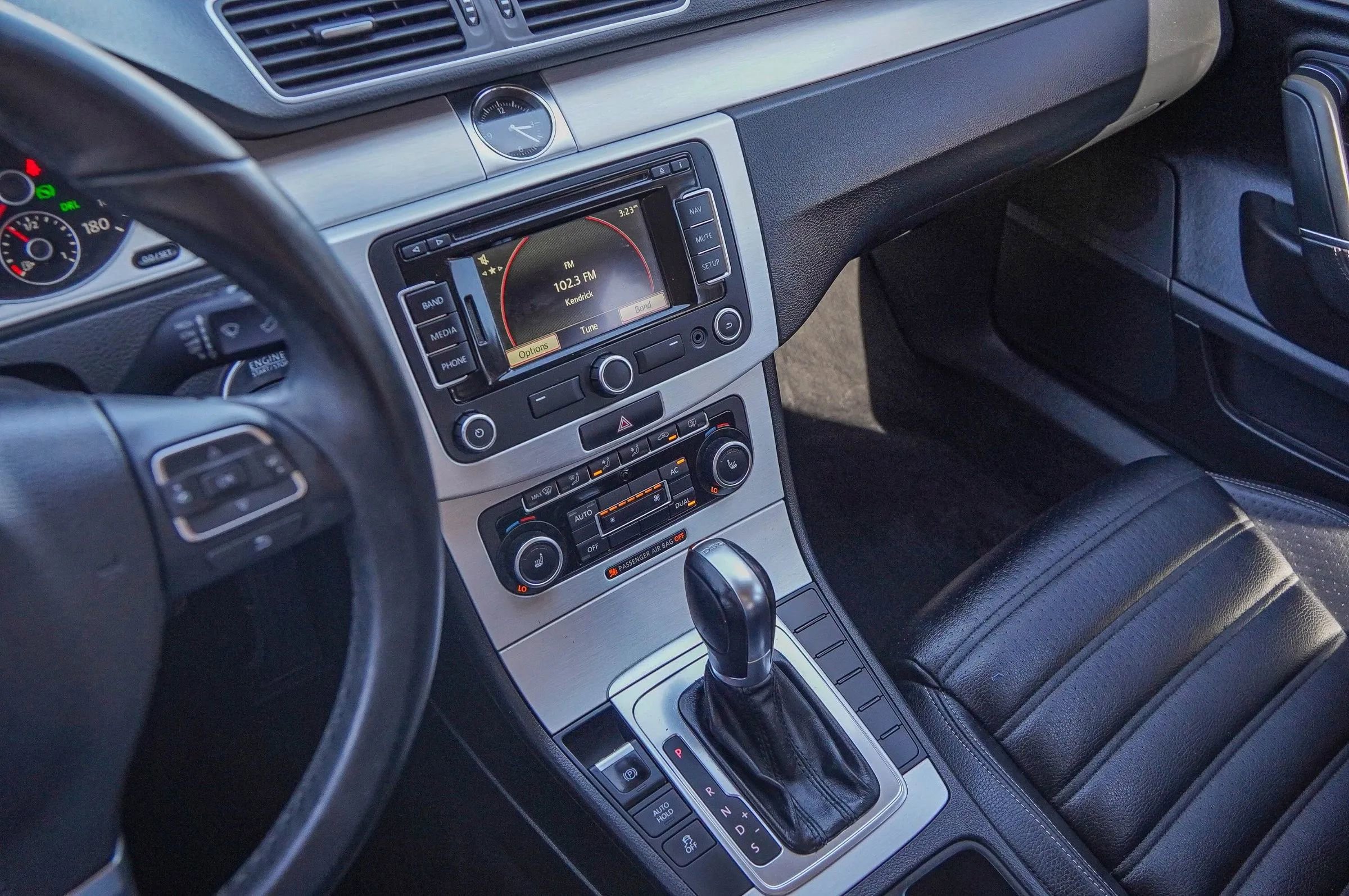 Used 2012 Volkswagen CC Lux Limited image 25