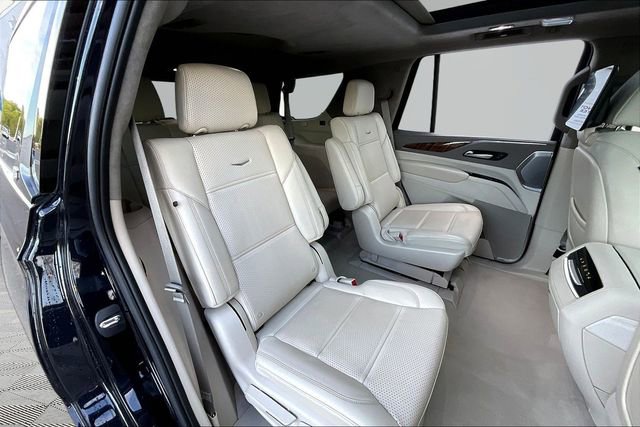 Used 2023 Cadillac Escalade Sport Platinum image 17