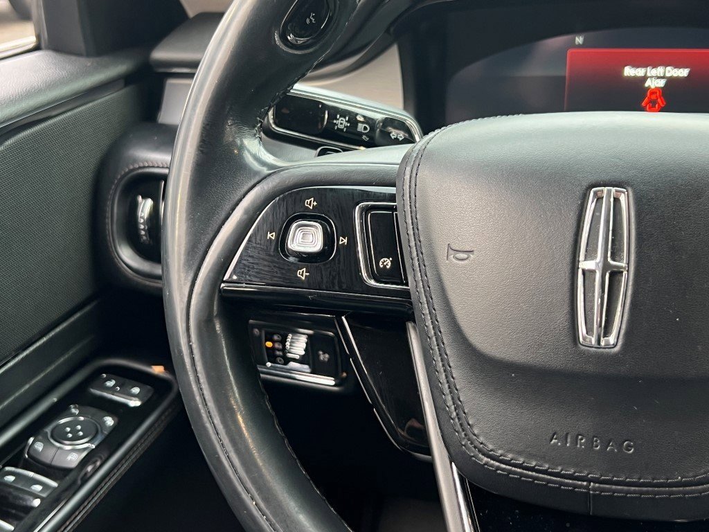 Used 2021 Lincoln Aviator Standard Sport Utility image 27