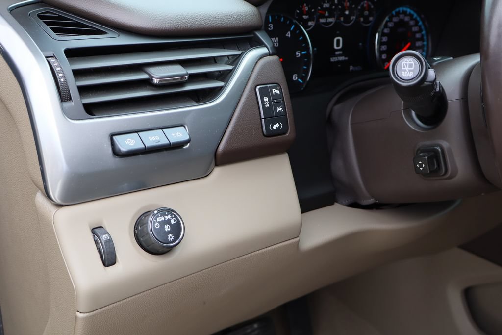 Used 2020 Chevrolet Tahoe Premier RWD image 13