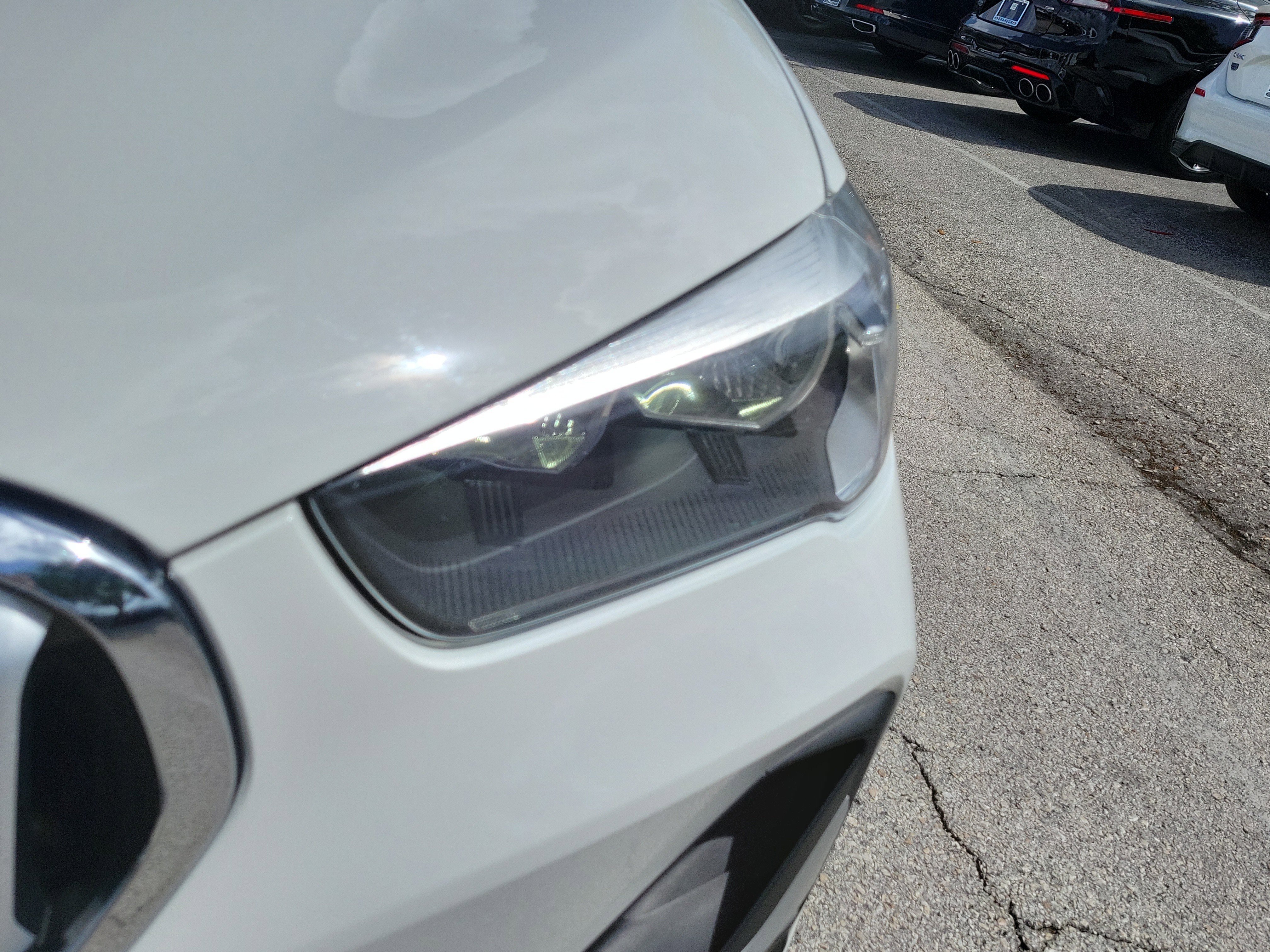 Used 2020 BMW X1 xDrive28i w/ Convenience Package AWD/4WD image 3