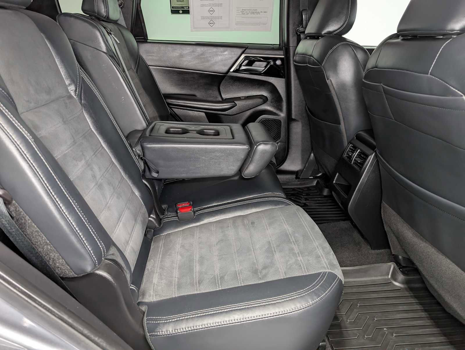 Used 2022 Mitsubishi Outlander SE AWD/4WD image 45
