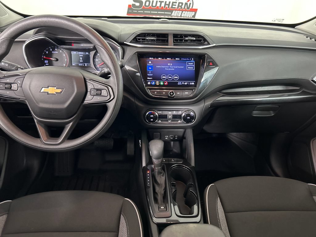 Used 2023 Chevrolet TrailBlazer LT w/ Convenience Package FWD image 18