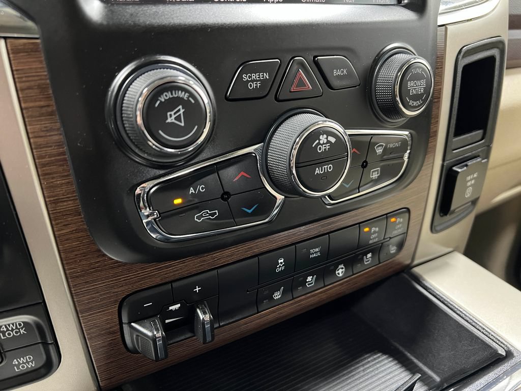 Used 2014 RAM 1500 Laramie w/ Convenience Group AWD/4WD image 26