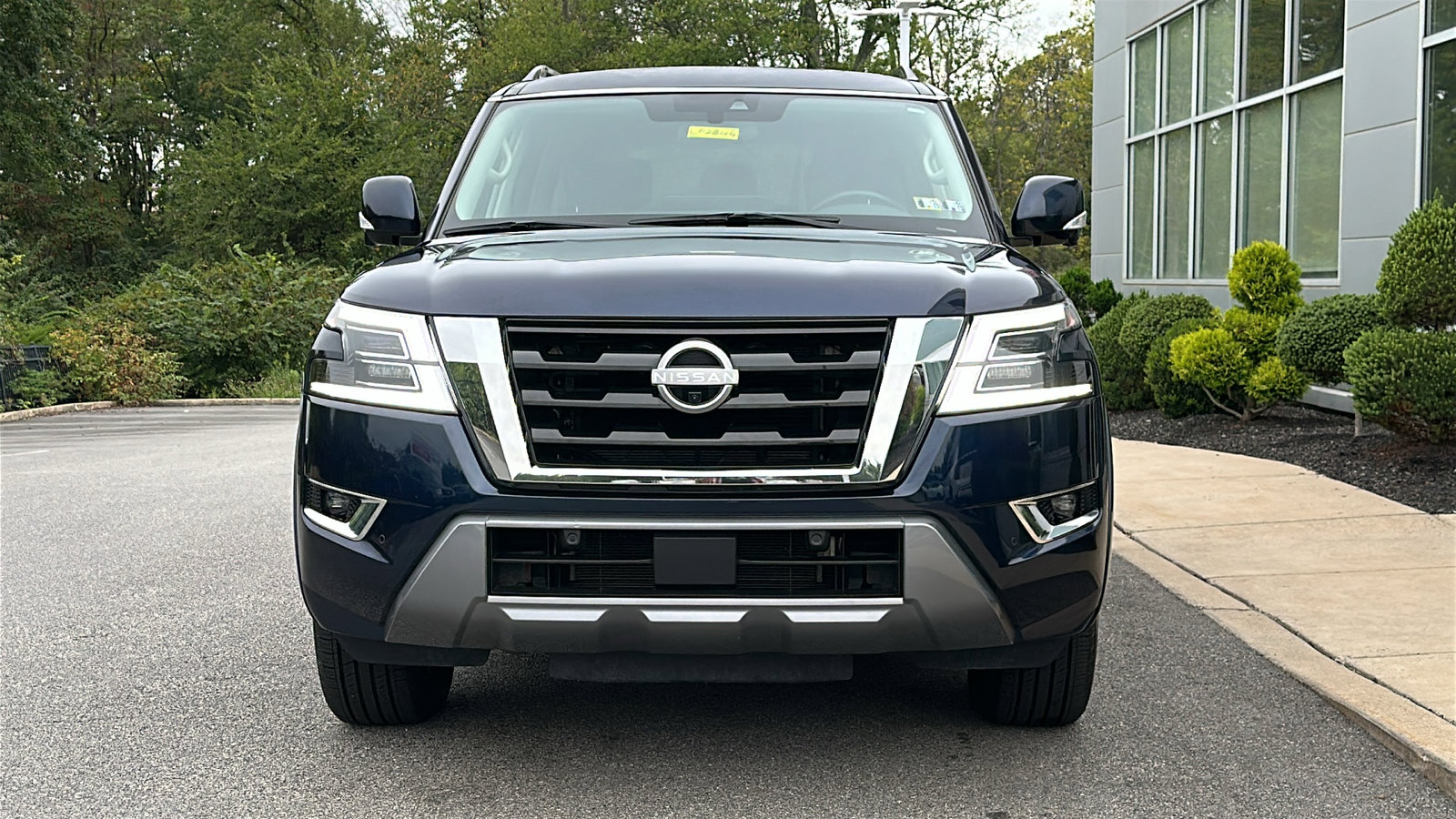 Certified 2023 Nissan Armada SL image 3