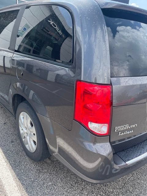 Used 2018 Dodge Grand Caravan SE FWD image 14