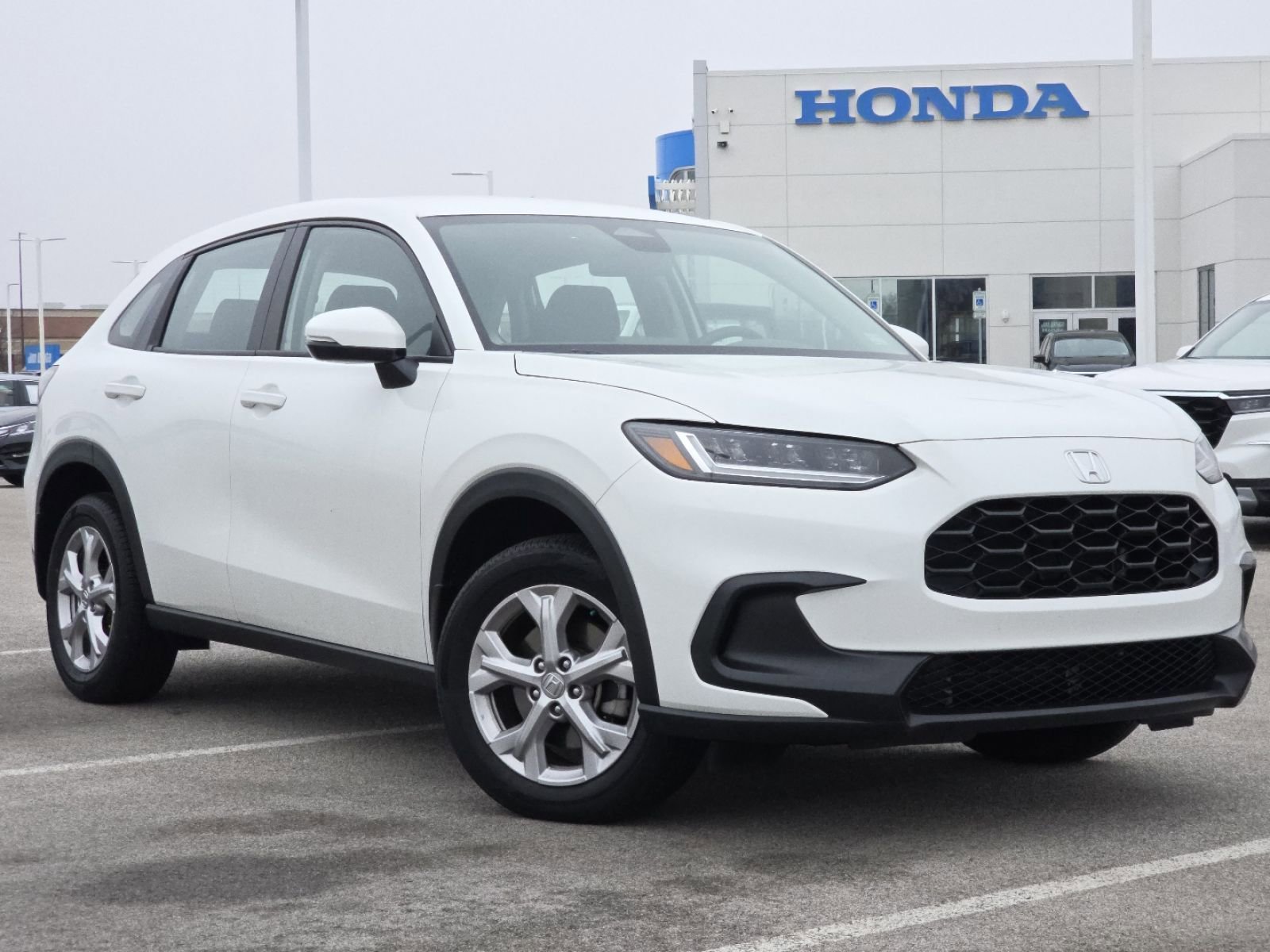 Certified 2024 Honda HR-V LX image 2