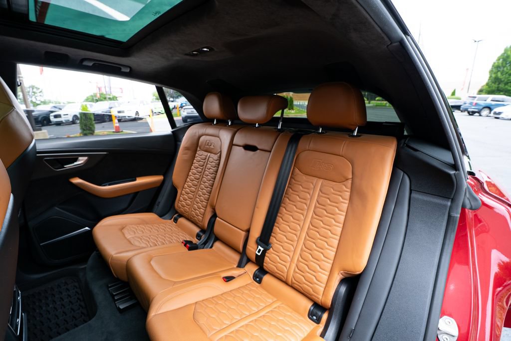 Used 2022 Audi RS Q8 w/ Carbon Optic Package AWD/4WD image 49