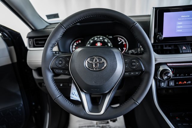 New 2025 Toyota RAV4 XLE image 30