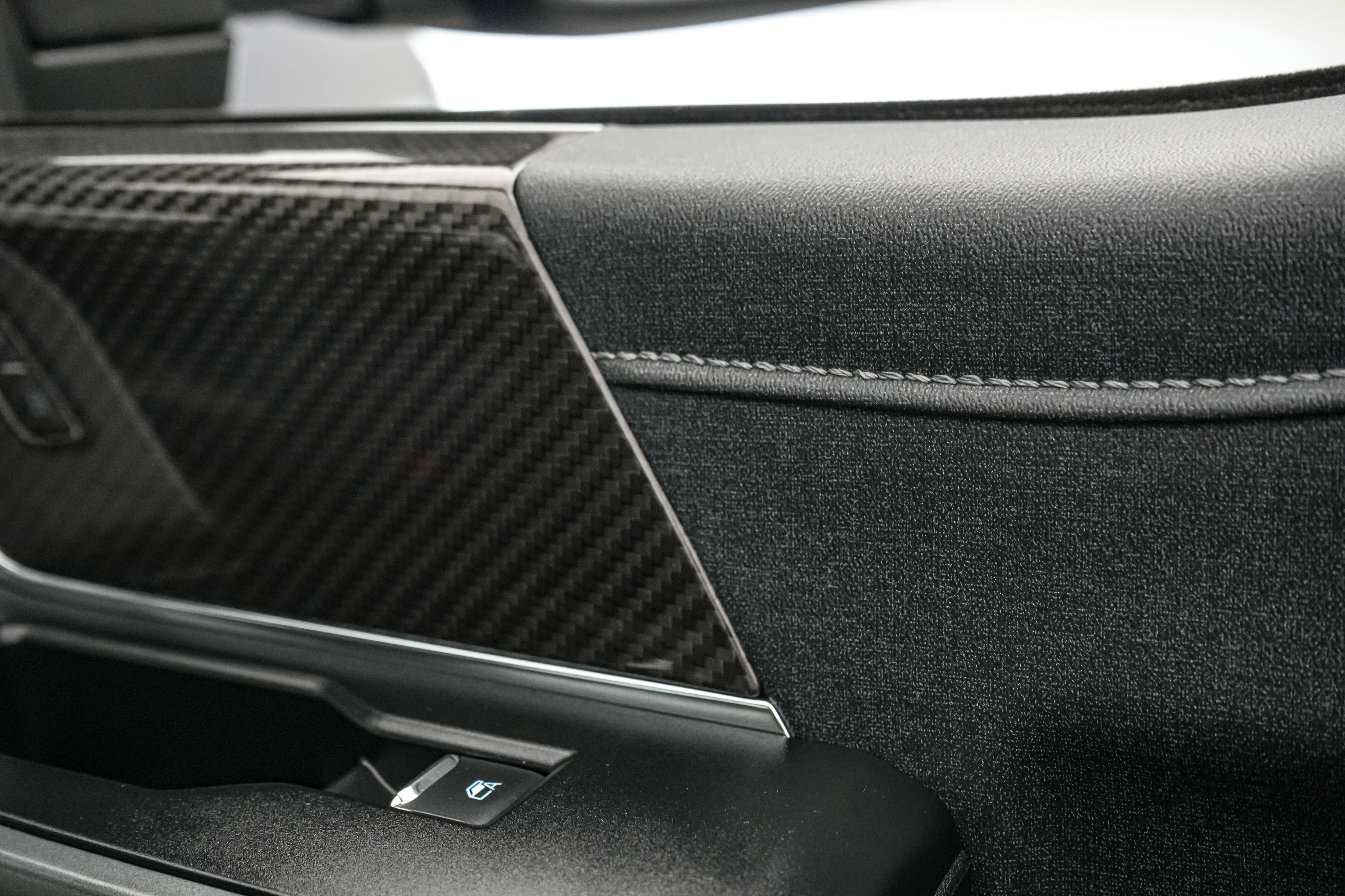 New 2026 Ford F250 Lariat w/ Black Appearance Package image 44