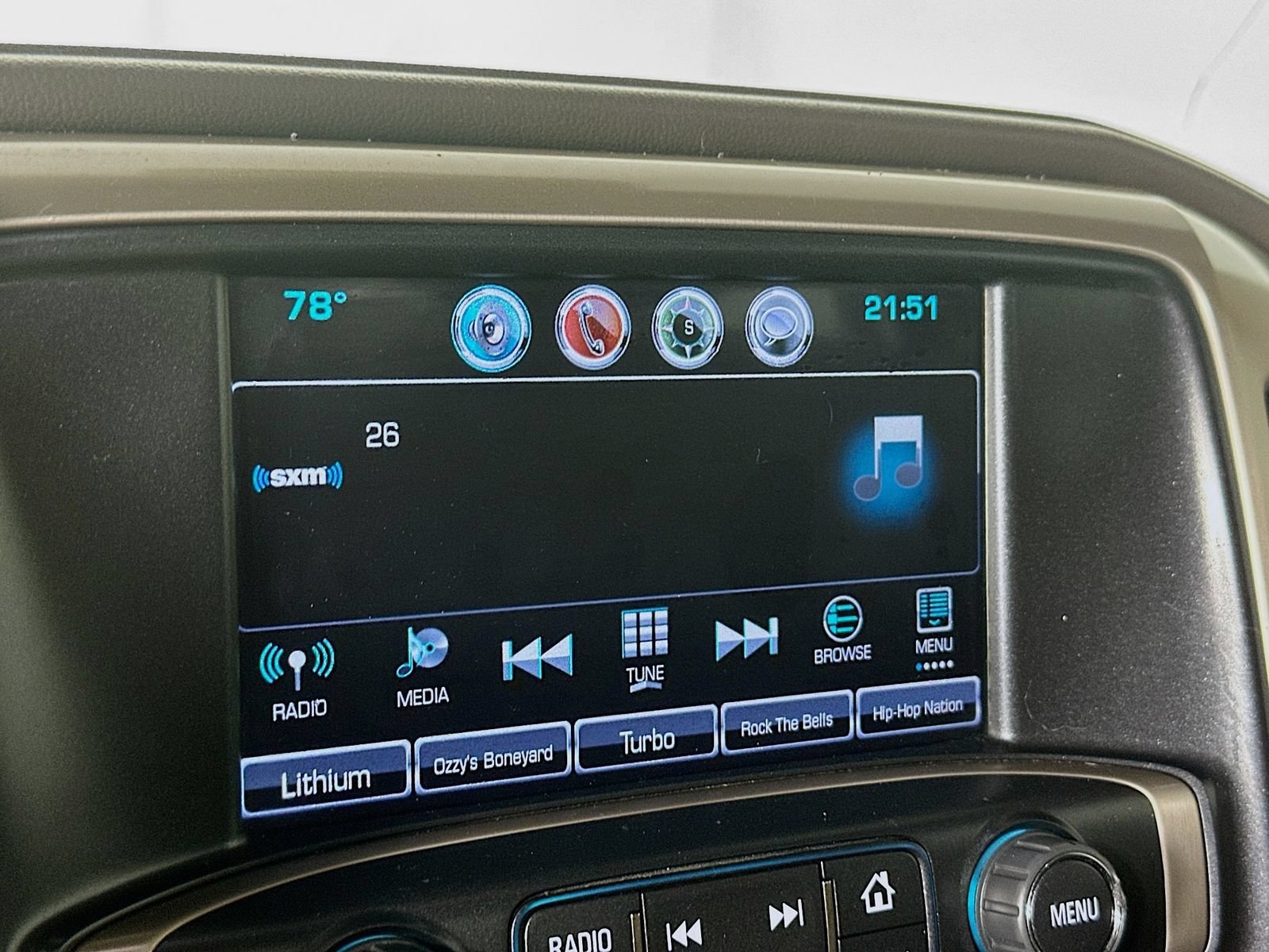 Used 2019 GMC Sierra 2500 Denali w/ Duramax Plus Package AWD/4WD image 14