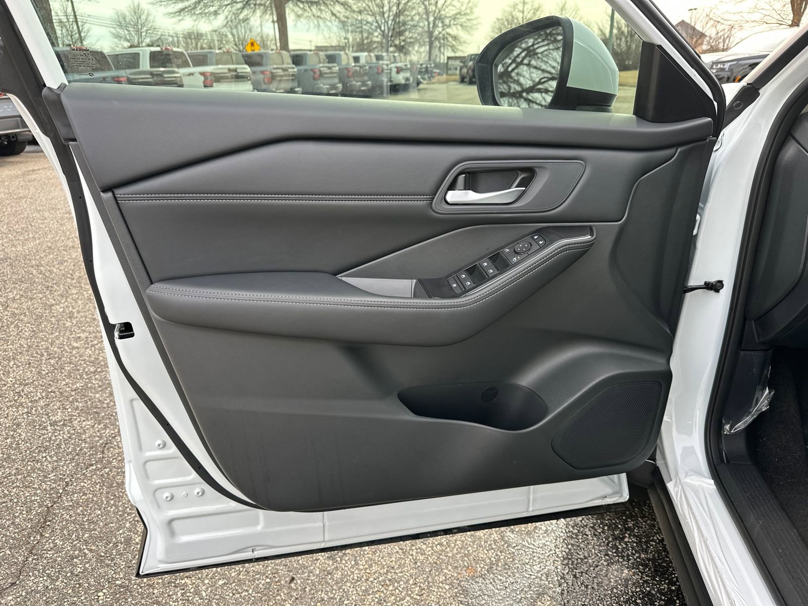 New 2026 Nissan Rogue SV w/ SV Premium Package image 10