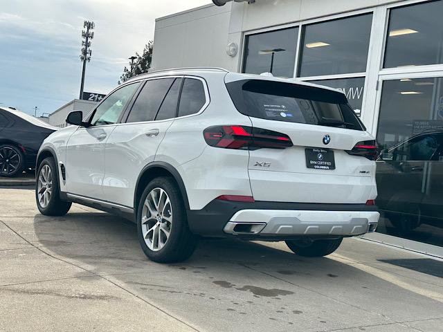 Certified 2025 BMW X5 xDrive40i w/ Premium Package image 8