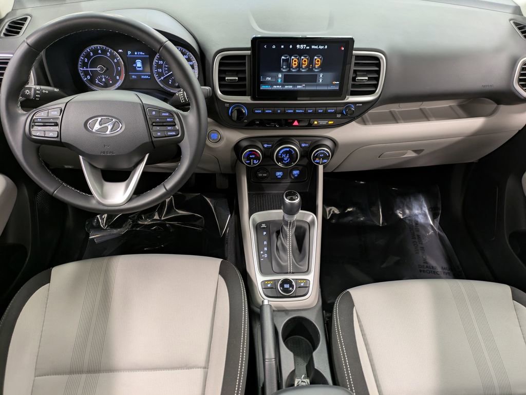 Used 2021 Hyundai Venue SEL w/ Premium Package image 26