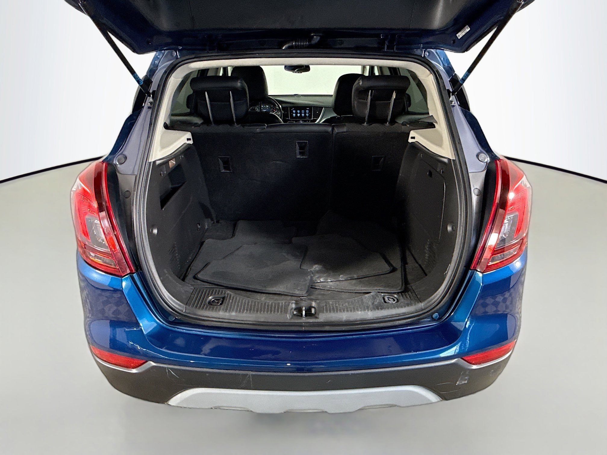 Used 2019 Buick Encore Preferred image 35