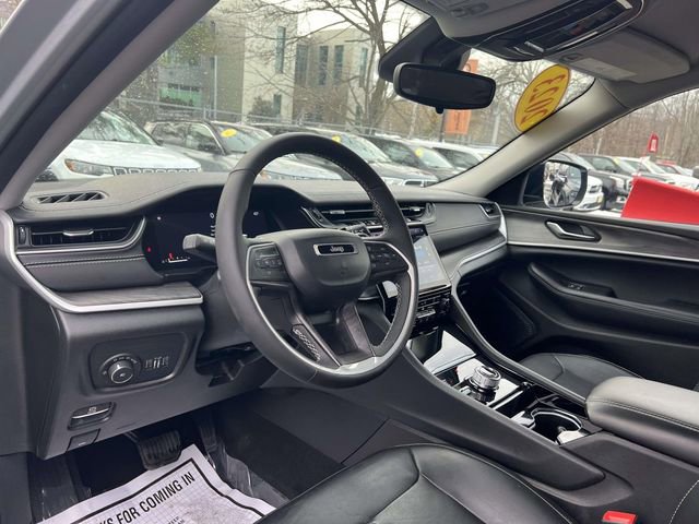 Certified 2023 Jeep Grand Cherokee Limited image 24