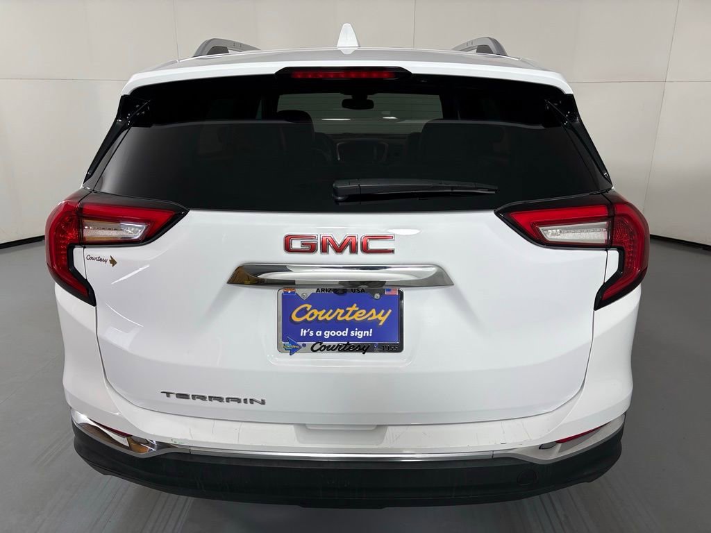 Used 2024 GMC Terrain SLT FWD image 7