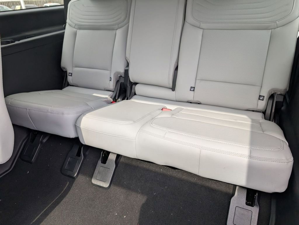 New 2026 Ford Expedition Max Platinum image 51