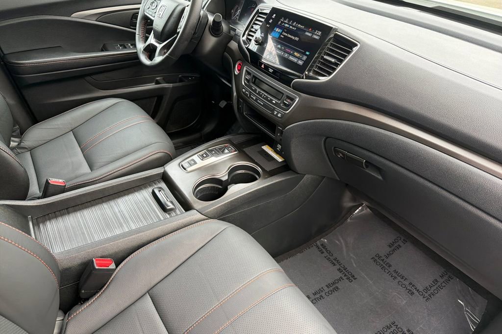 Used 2022 Honda Passport TrailSport image 15