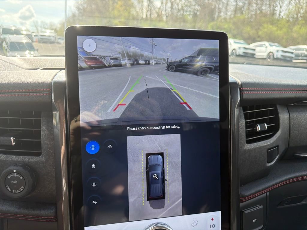 Used 2024 Ford Expedition Limited image 14