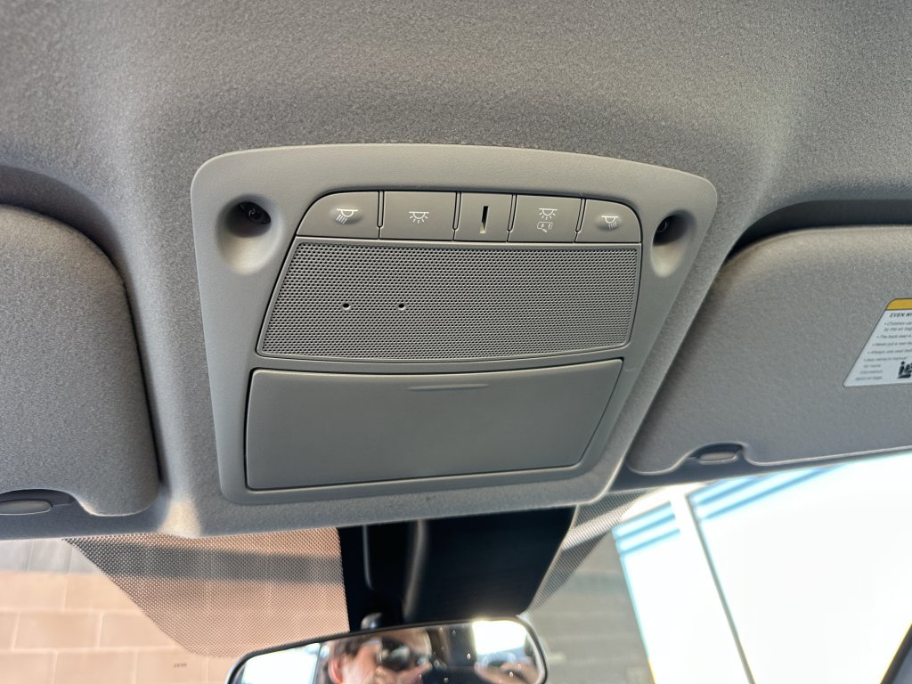 Used 2025 Nissan Leaf S FWD image 23
