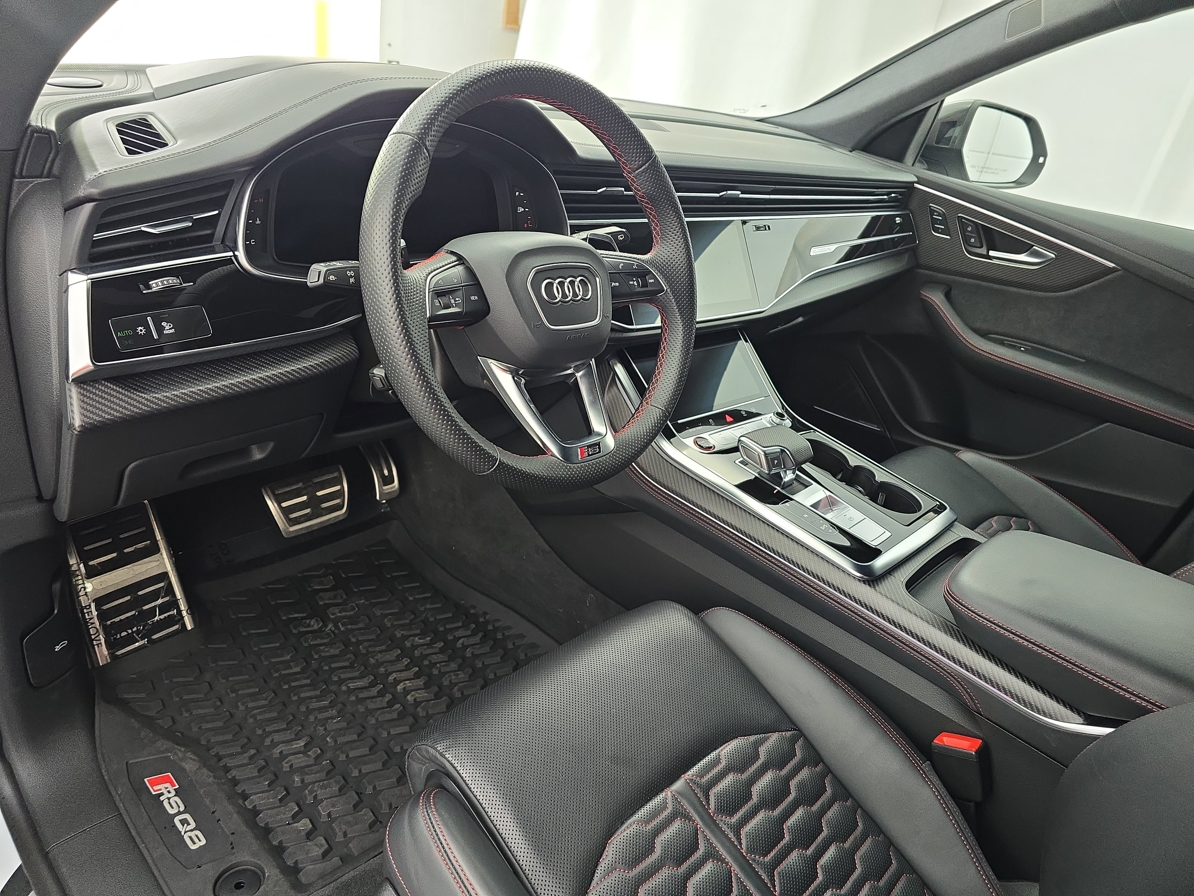 Used 2023 Audi RS Q8 image 16