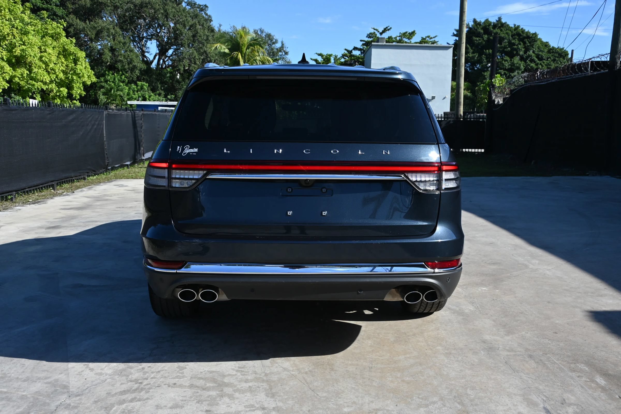 Used 2024 Lincoln Aviator Reserve w/ Equipment Group 201A RWD image 4