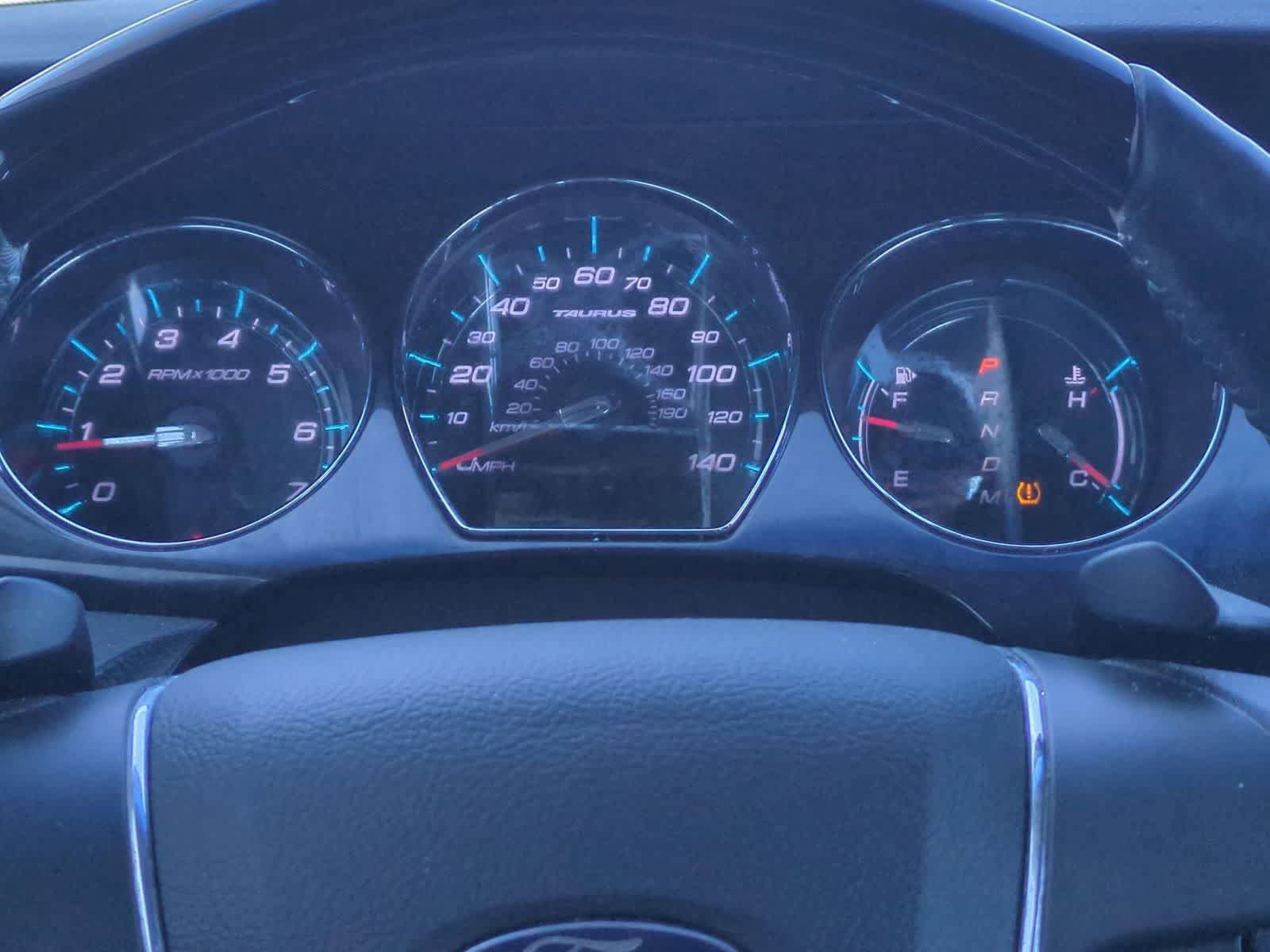 Used 2011 Ford Taurus Limited w/ 303A Rapid Spec Order Code FWD image 33