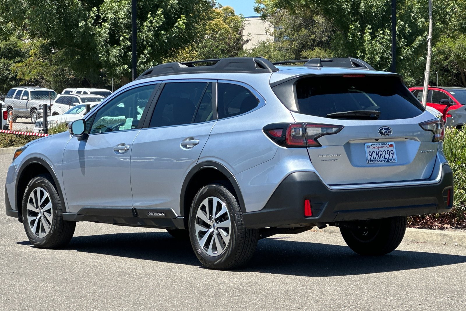 Used 2022 Subaru Outback Premium image 6