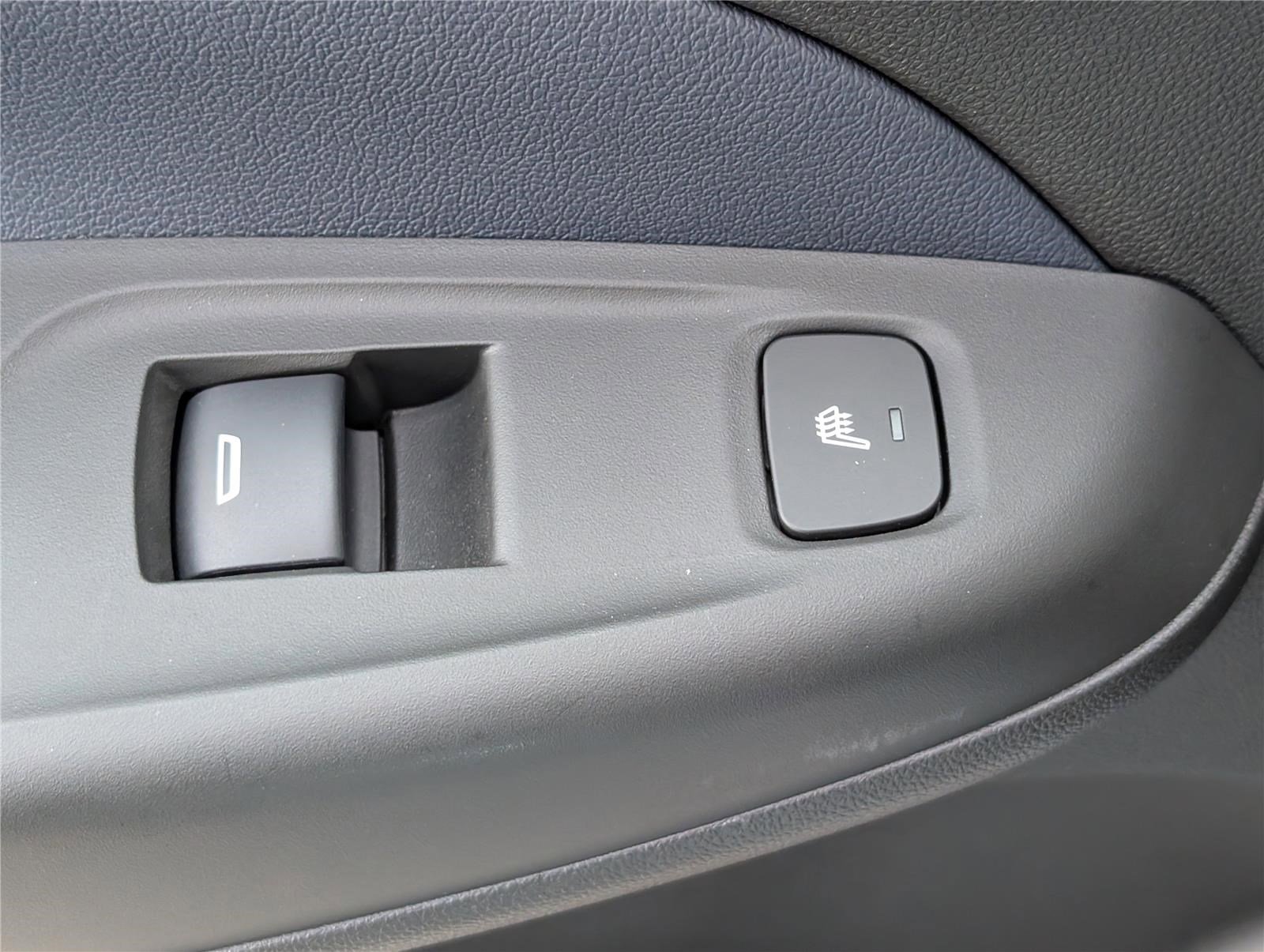 Used 2023 Chevrolet Bolt EUV Premier image 15