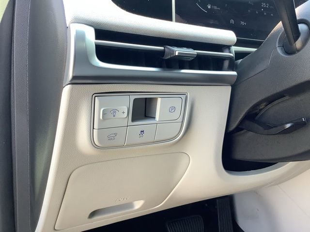 Used 2025 Hyundai Tucson Limited image 27