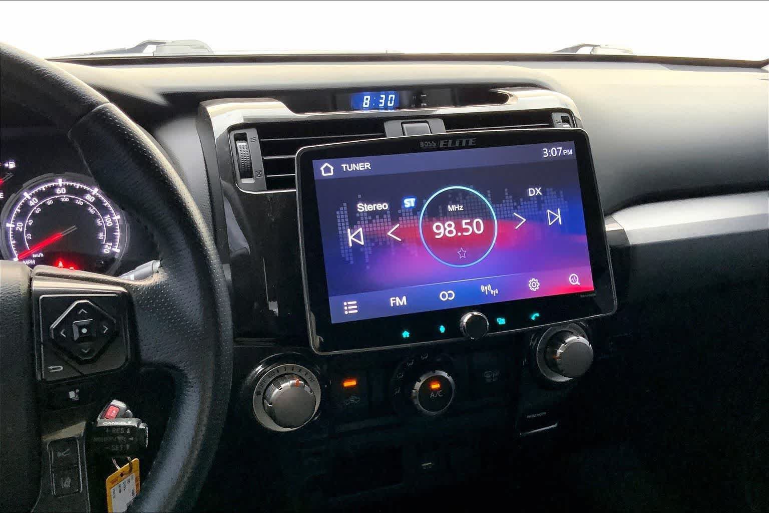 Used 2020 Toyota 4Runner TRD Off-Road AWD/4WD image 15
